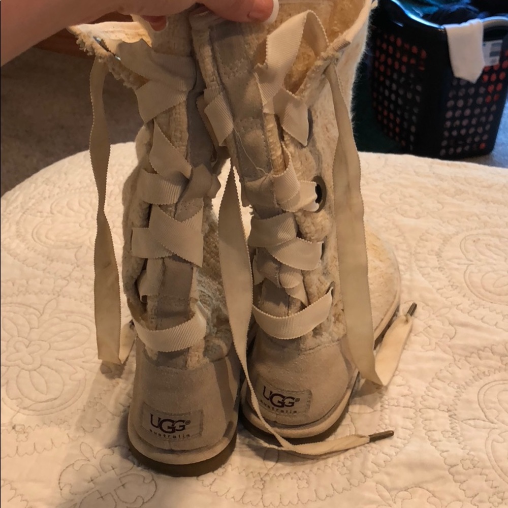 Ugg Australia cream tie up boots